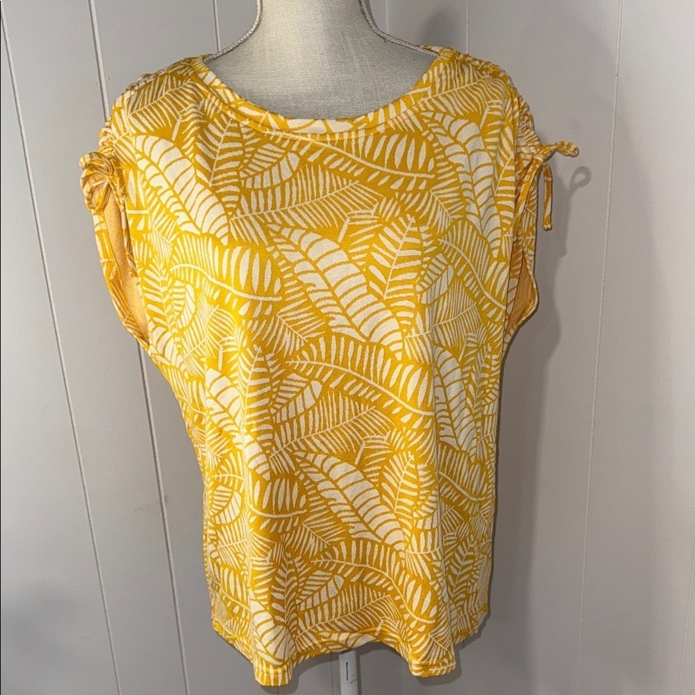 Liz Claiborne Yellow and White Leaf Print Blouse